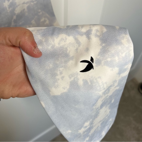 Glyder Sultry Blue & White Tie Dye High Waisted Ankle Leggings - Picture 4 of 6